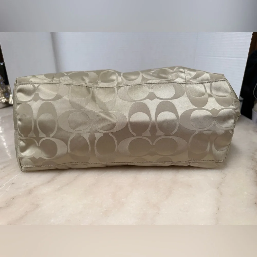 Coach Cream and Pink Tote Bag - Picture 5 of 8